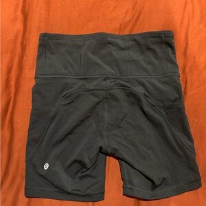 Lululemon biker shorts size 4